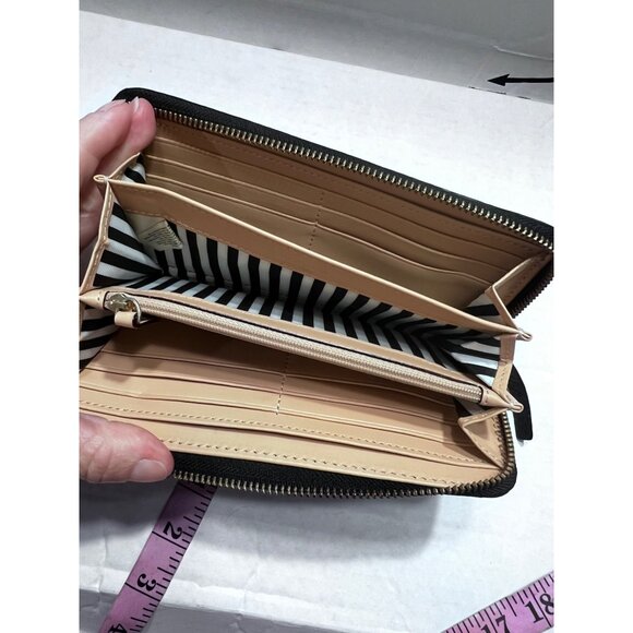 Kate Spade New York Neda Grant Park black zip around wallet - Picture 4 of 5